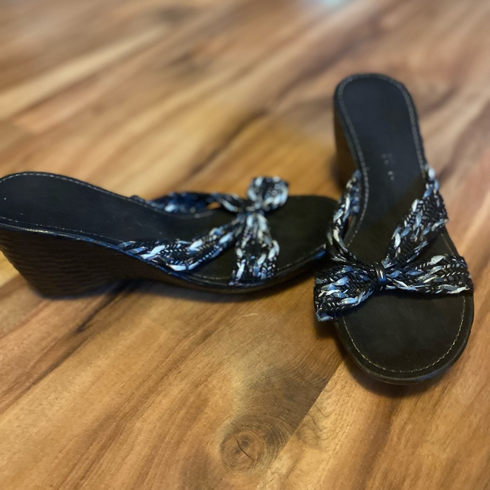 Black wedge sandals Womens 7